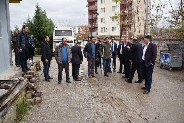 Muradiye’de Sorunlar Yunusemre İle Çözülüyor