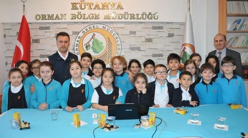 İlkokul &Ouml;ğrencilerinden K&uuml;tahya Orman B&ouml;lge M&uuml;d&uuml;rl&uuml;ğ&uuml;ne Ziyaret