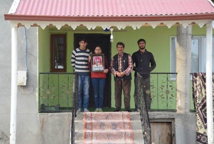 (özel Haber) Daeş’in Kaçırdığı Askerin Ailesi Umutlu Bir Haber Bekliyor G4