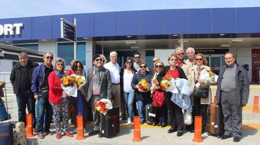 İlk Emekli Grubu Tatil İ&ccedil;in Alanya&rsquo;ya Geldi