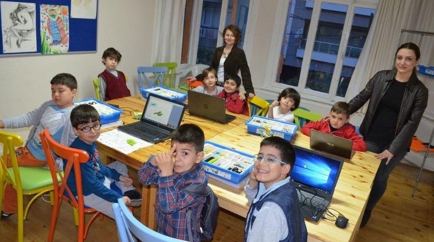 Salihli&rsquo;de İlk &Ouml;zel Robotik Kodlama Kursları Başlıyor