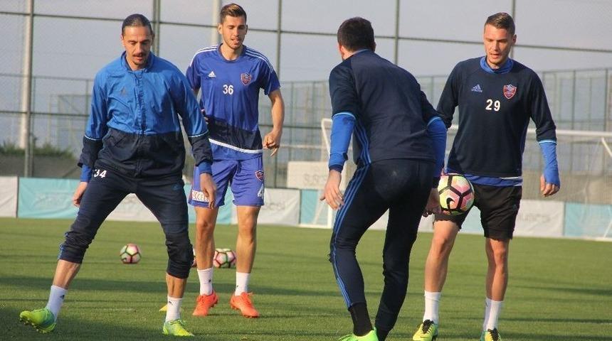 Karab&uuml;kspor&rsquo;da Hedef Fenerbah&ccedil;e Galibiyeti