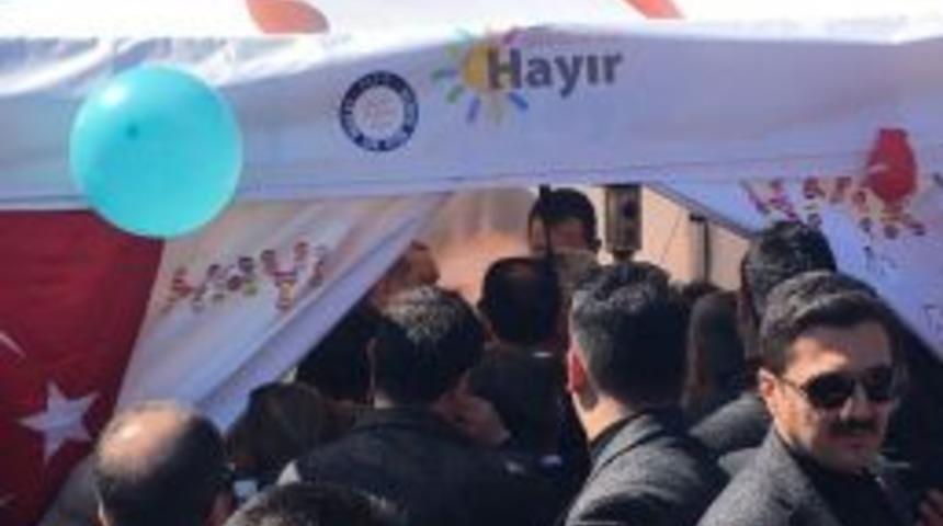 Cumhurbaşkanı Erdoğan "hayır" &Ccedil;adırına Girdi
