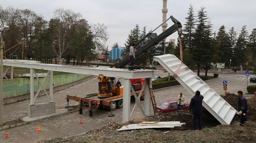 Başkan &Ouml;zg&uuml;ven: &ldquo;halkımızın G&uuml;venliğini D&uuml;ş&uuml;n&uuml;yor, Laf Değil Hizmet &Uuml;retiyoruz&rdquo;