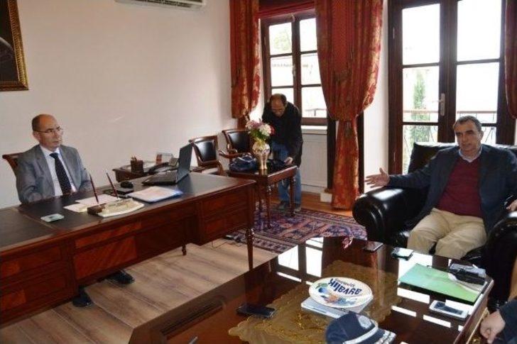 Ayvalık’ta Sel Felaketinin Ardından Hasar Tespit Komisyonu Kuruldu G3