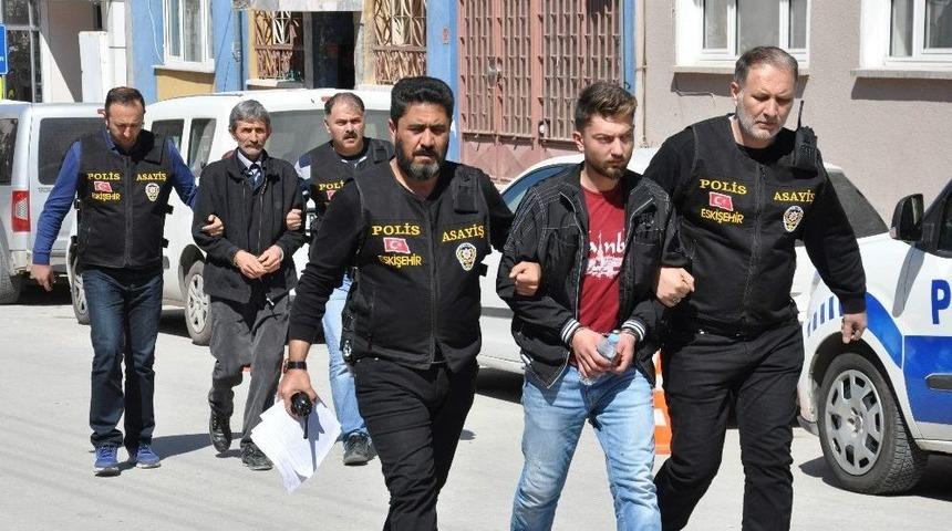 Cinayet Sanığı Baba Oğul Adliyede