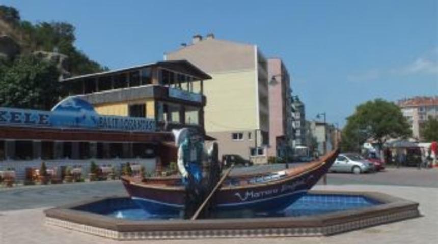 Marmaraerelisi&rsquo;nin Sembol&uuml; &lsquo;sandallı Havuz&rsquo; Sezona Hazırlanıyor