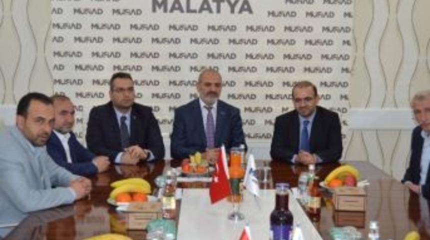 Milletvekili &Ouml;zhan, Cumhurbaşkanlığı H&uuml;kumet Sistemini Anlattı