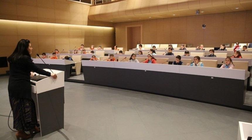 Yerel Y&ouml;netimleri Nil&uuml;fer Belediyesi&rsquo;nde &Ouml;ğrendiler