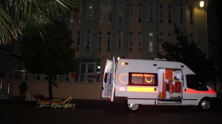 Yaşlı Adam, Huzurevinin Balkonundan D&uuml;ş&uuml;p &Ouml;ld&uuml;