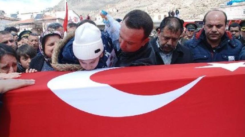 Şehit Astsubay Niğde'de Toprağa Verildi