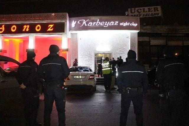 Konya’da Eğlence Merkezlerine 450 Polisle 