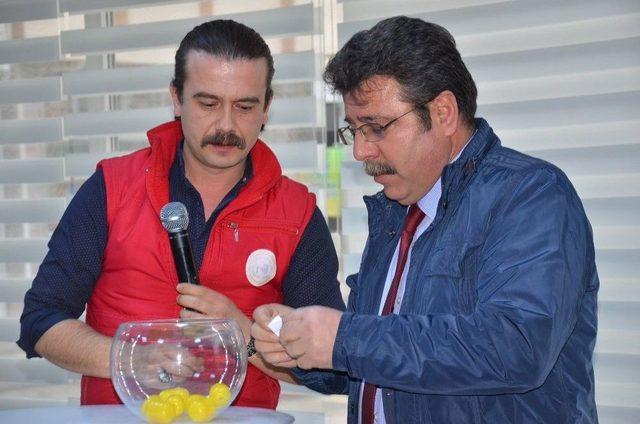 Bozüyük Belediyesi 23 Nisan Minikler Futsal Şenliği Başlıyor