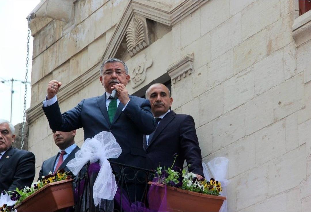 Bakan İsmet Yılmaz: "eğitim T&uuml;rk Milletinin &Ouml;nceliğidir"