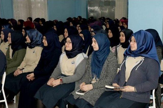 Sivas Yazarlarıyla Buluşuyor Projesi Devam Ediyor 1