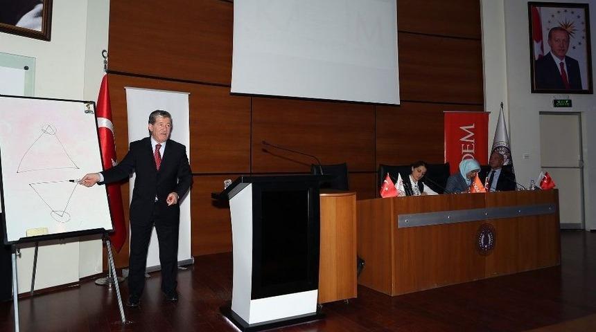 &Ouml;mer &Ouml;zyılmaz Ve Mustafa Ilıcalı, Rekt&ouml;r &Ccedil;omaklı&rsquo;yı Ziyaret Etti