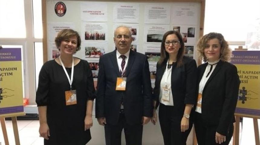 Kırklareli Merkez Cumhuriyet Ortaokulu&acute;na Eğitim Ve &Ouml;ğretimde Yenilik&ccedil;ilik &Ouml;d&uuml;l&uuml;