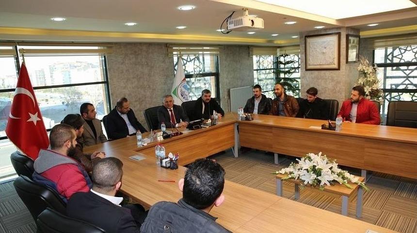 Kapalı&ccedil;arşı Derneği Y&ouml;netim Kurulu &Uuml;yeleri Melikgazi Belediyesini Ziyaret Etti