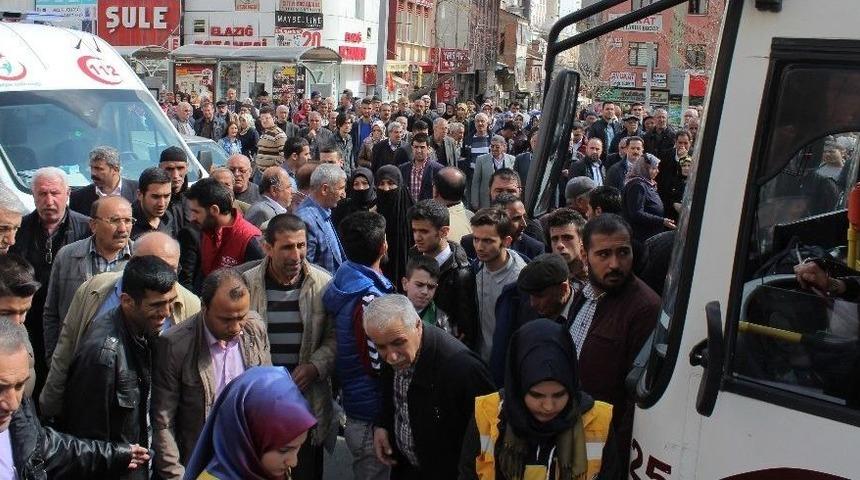 Film İzler Gibi Yaralıyı İzlediler