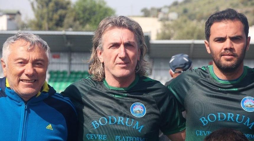 Hasan Vezir Yeşil Sahalara D&ouml;nd&uuml;