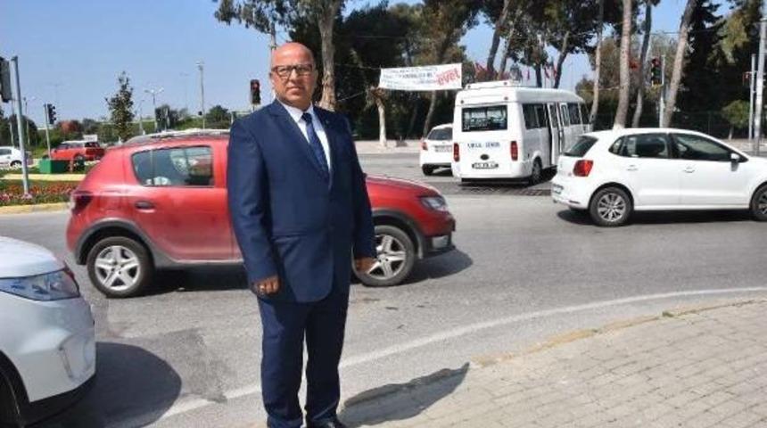 Narlıdere'de Afiş Tartışması