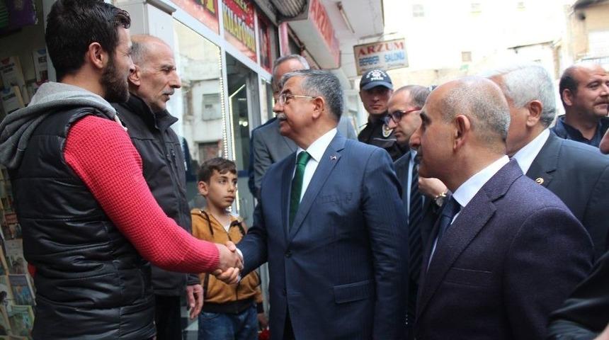 Milli Eğitim Bakanı Yılmaz, Kilis Valisi &Ccedil;ataklı&rsquo;yı Ziyaret Etti