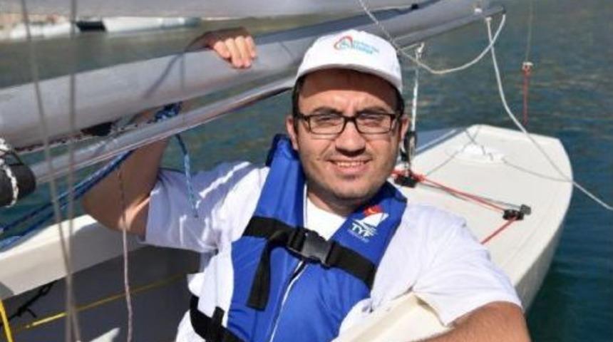 &nbsp;Engelleri Yelkenliyle Aşacaklar