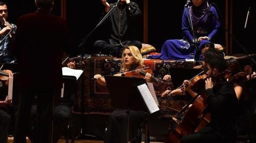 İzmir'de Azeri Ezgileri Yankılandı