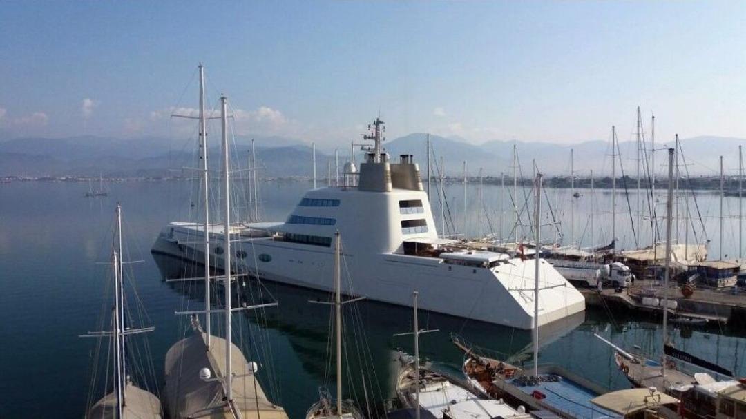 Rus İş Adamının Yatına 13 Tankerle 1 Milyon Tl&rsquo;lik Yakıt İkmali Yapıldı