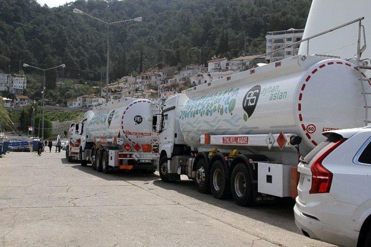 Rus İş Adamının Yatına 13 Tankerle 1 Milyon Tl’lik Yakıt İkmali Yapıldı G4