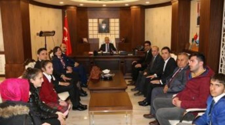 Hakkari&rsquo;de 53. K&uuml;t&uuml;phaneler Haftası