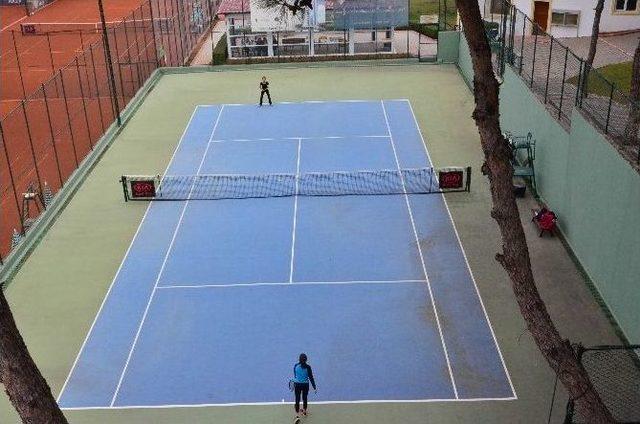 Adana’da Tenis 1. Kademe Antrenör Kursu Başladı