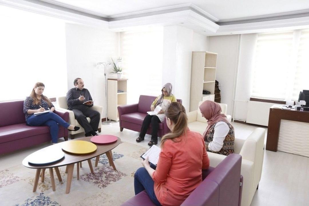 Gaziantep Kadınlarla B&uuml;y&uuml;yor