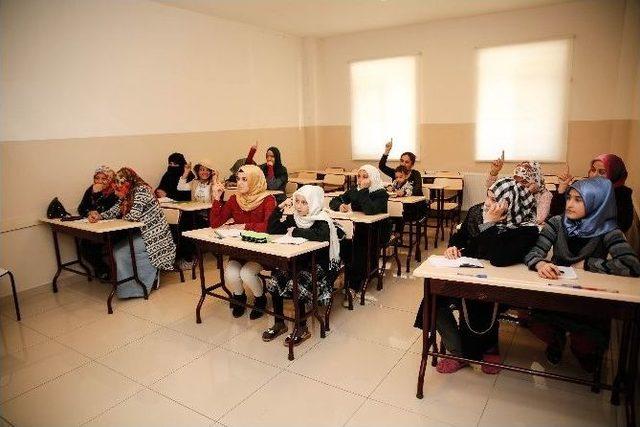 Savaşın Etkileri Şehitkamil İle Zihinlerden Siliniyor 2