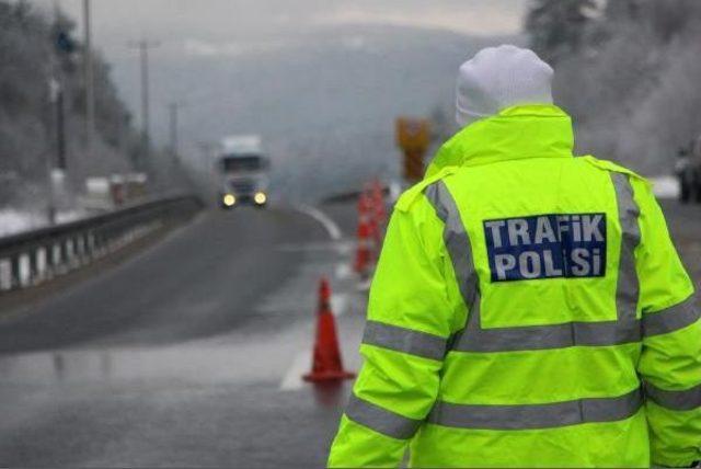 Bolu Dağı'nda Kış Lastiği Denetimi