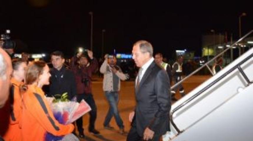 Rus Bakan Lavrov, Gazipaşa-Alanya Havalimanı&rsquo;Na Indi