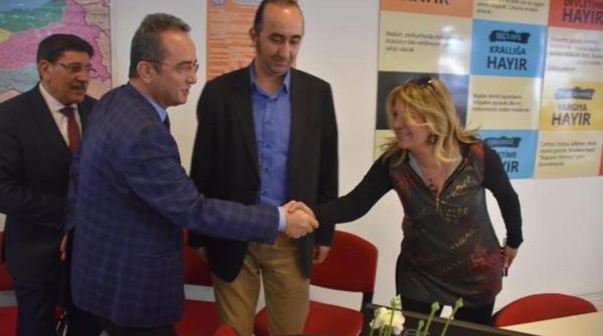 Chp'li Tezcan: Evet&ccedil;iler I&ccedil;erisinde Y&uuml;zde 3 Hayırcı Var