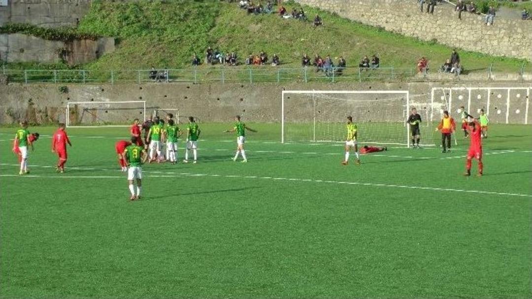 Sahalarda Ender G&ouml;r&uuml;len Pozisyon