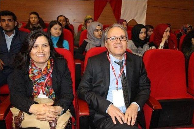 G&ouml;&ccedil; Sempozyumu Başladı 1