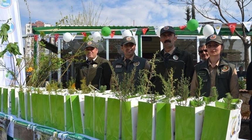 Kozan&rsquo;da &ldquo;beş Bin Eve Beş Bin Fidan&rdquo; Kampanyası