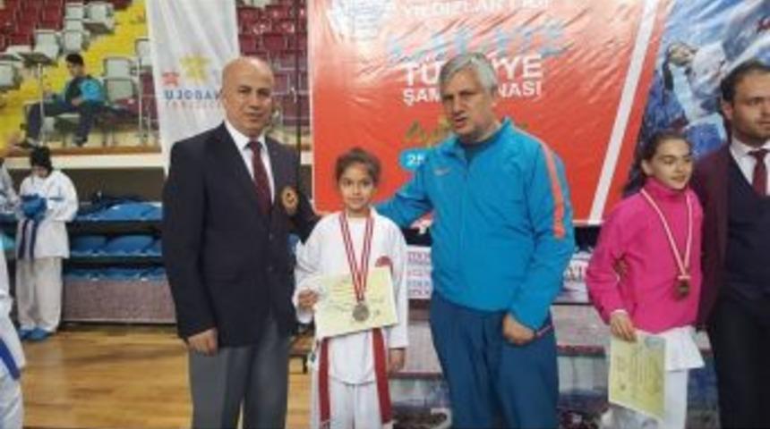 Analig Karate Final M&uuml;sabakalarında 2&rsquo;nci Oldu