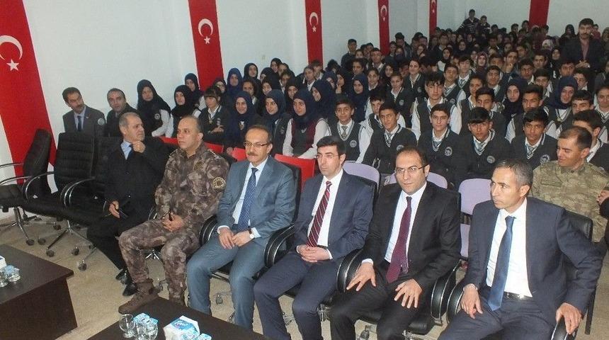 Malazgirt&rsquo;te &lsquo;kariyer G&uuml;nleri&rsquo; Etkinliği