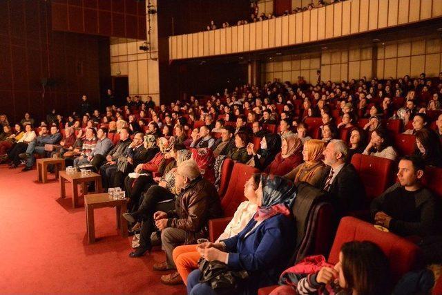 ‘yetersiz Bakiye’ Kahkahaya Boğdu