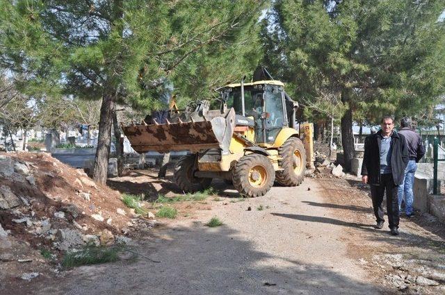 Yarbaşı Mezarlığı Temizlendi