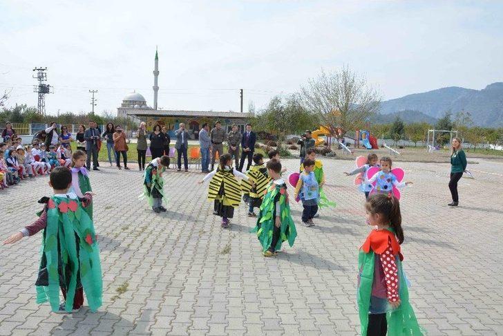 Ortaca’da Minik Öğrenciler Fidan Dikti G3