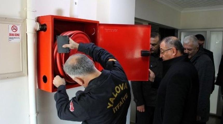 &Ouml;ğrenci Yurtlarında Yangın Merdiveni Denetimi