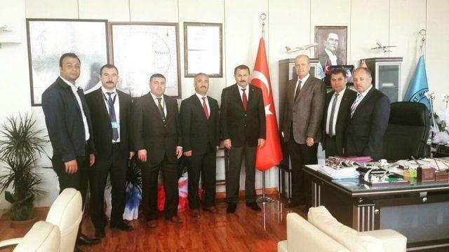 Türk Ulaşım Sen’den Gaziantep Havalimanı Başmüdürü Kırcı’ya Ziyaret