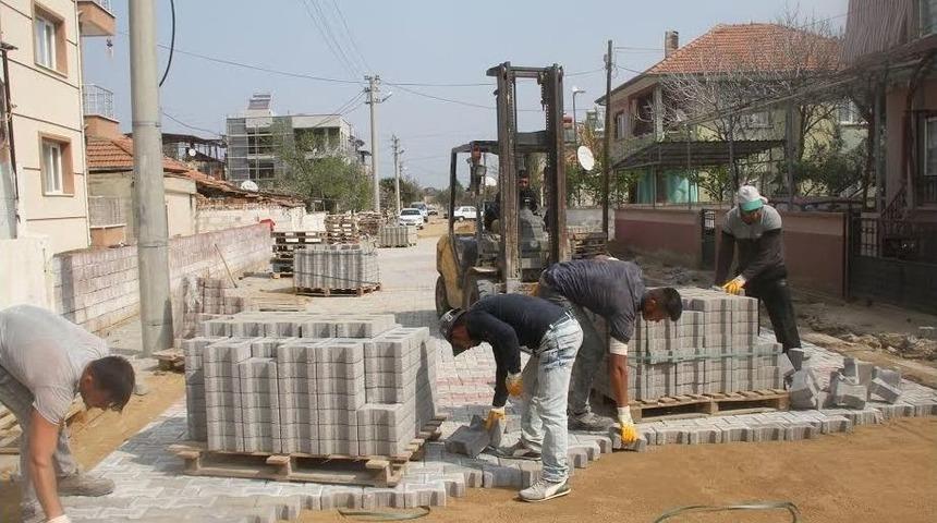 Sarıg&ouml;l&rsquo;e 2 Bin Metrekare Kilit Parke Taşı