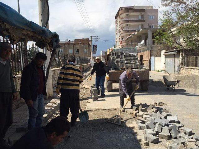 Kahta Belediyesi Bozulan Yollarda Onarım Çalışmalarına Başladı