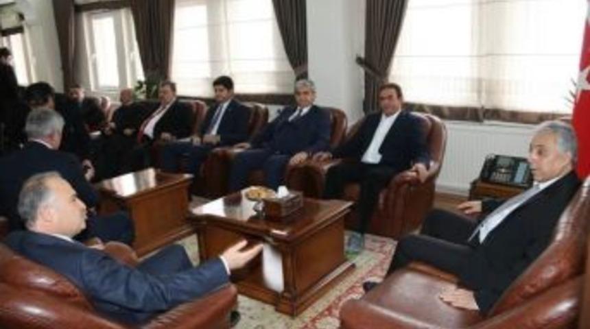 Chp&rsquo;li Vekillerden Vali Toprak&rsquo;a Ziyaret